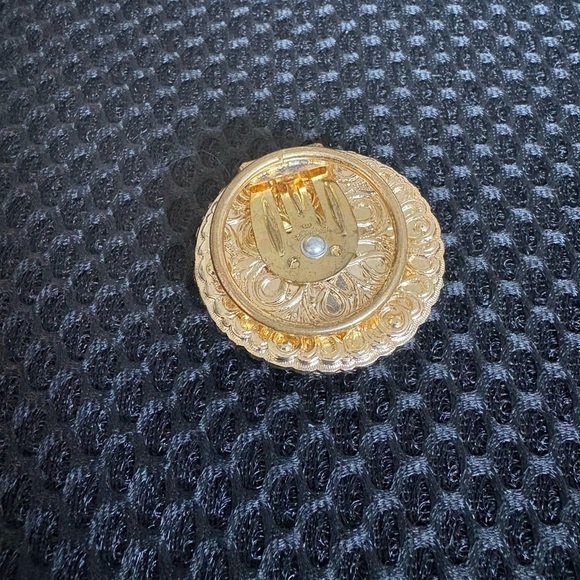 Vintage Gold Tone Filigree Scarf Clip / Slide - Ornate & Elegant - Picture 5 of 9